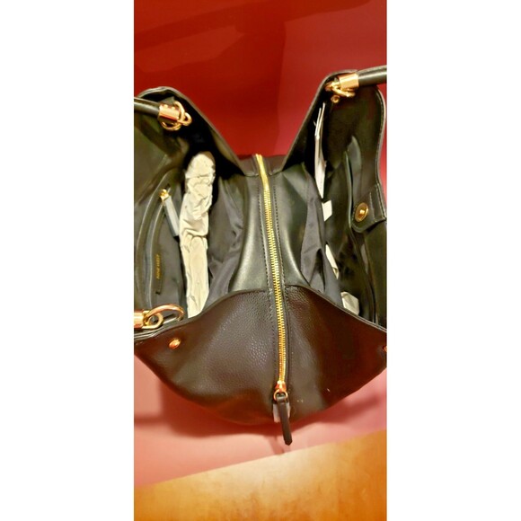 Stylish Nine West Etta Jet Set Carryall Purse Black NWT - Picture 2 of 7